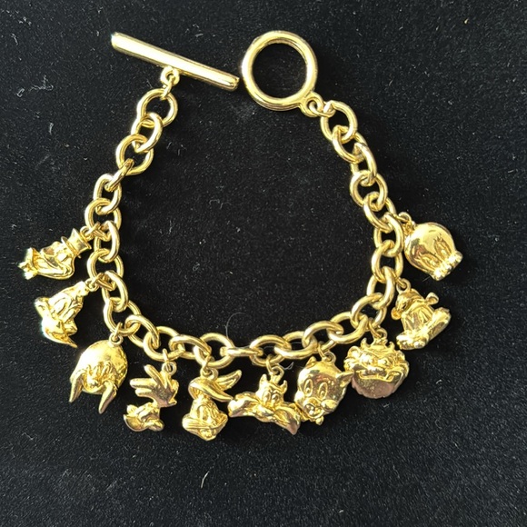 Vintage Warner Brothers 1992 Gold Tone Toggle Charm Bracelet - Picture 4 of 8